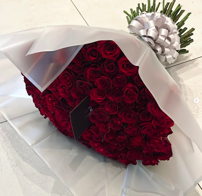 Opulent floral boutique 100 - 50 Roses